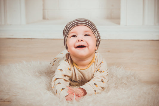 À quel âge bébé se retourne ?