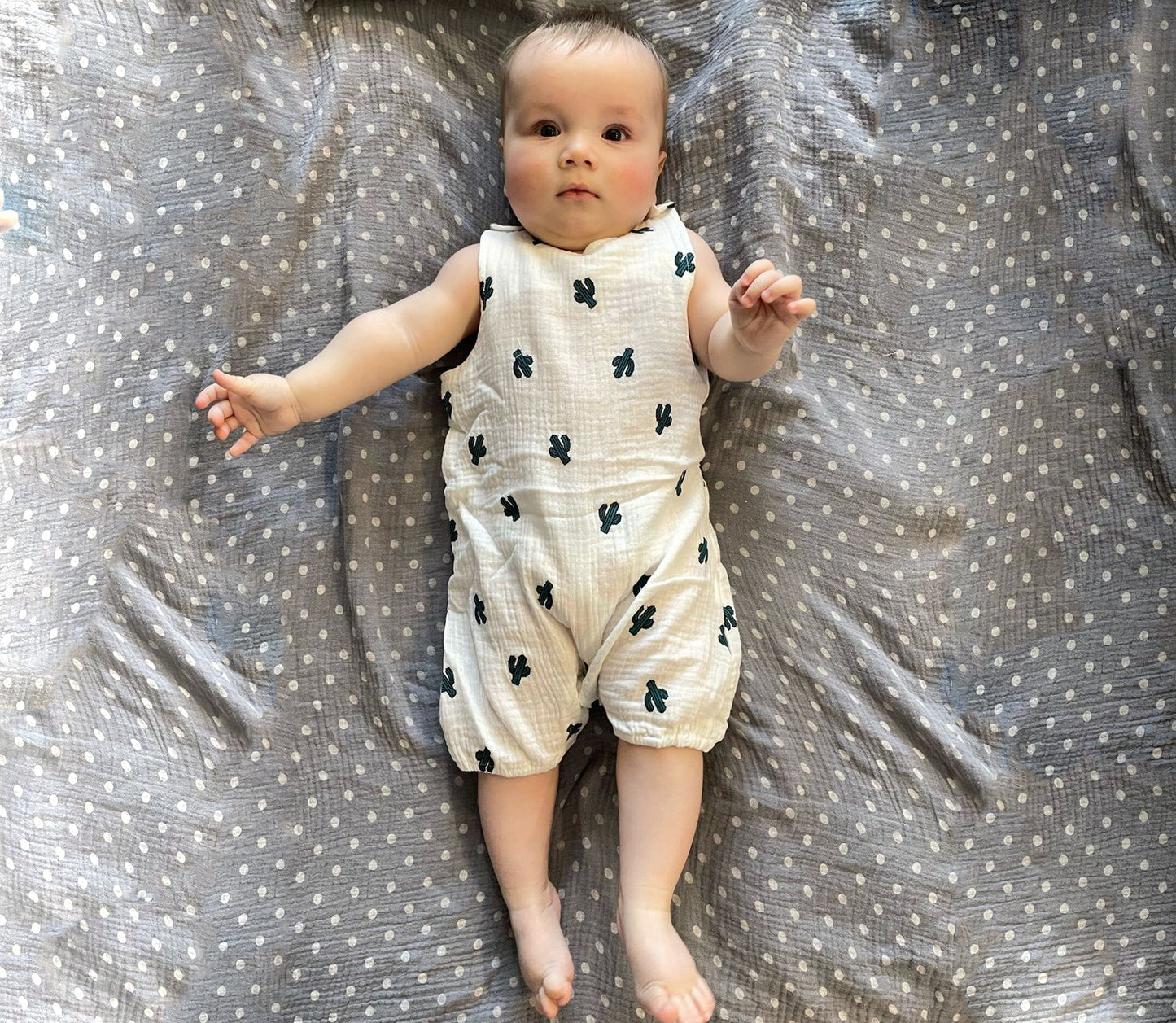 Barboteuse Bébé Sans Manches à Motifs Adorables - Mon Adorable Bébé
