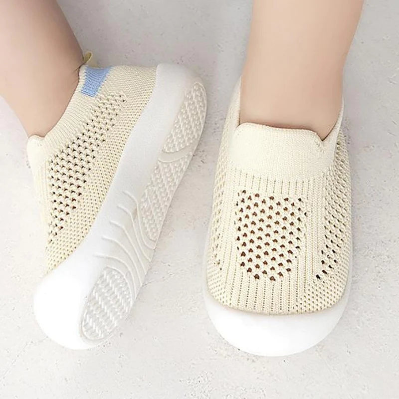 Chaussures Bébé en Maille Respirante Beige