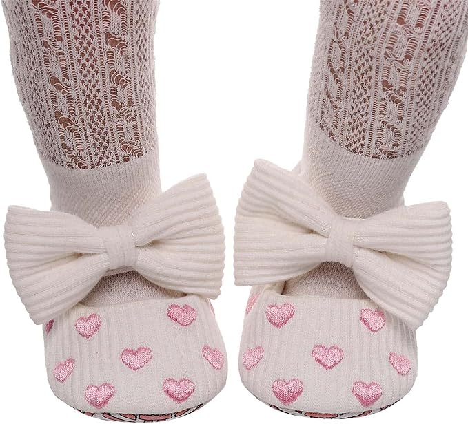 chaussure-bebe-fille-en-coton-blanc-a-coeurs
