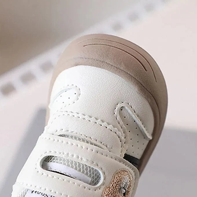 chaussure_bebe_pour_marcher_semelle_antiderapante