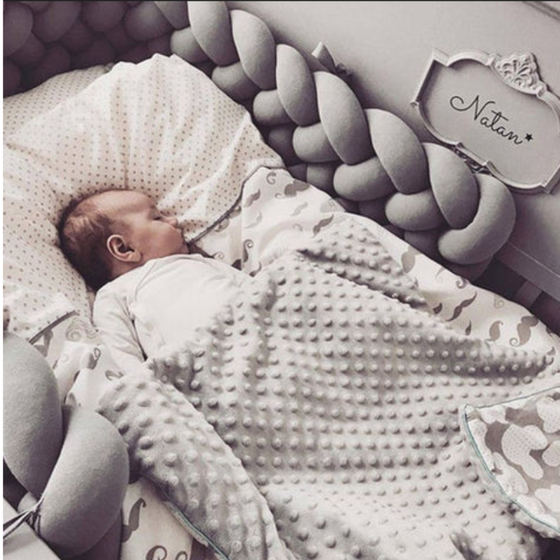 Tour de lit tressé pour bébé - Mon Adorable bebe
