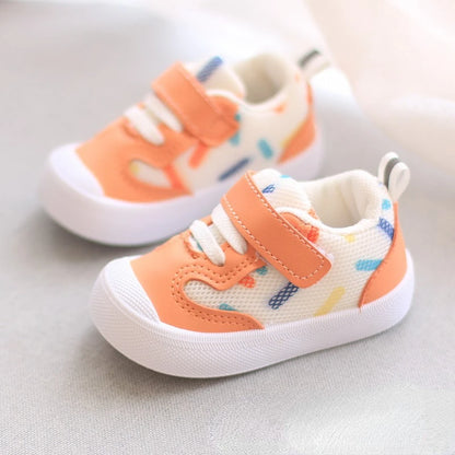 Chaussure bebe a fermeture velcro orange details