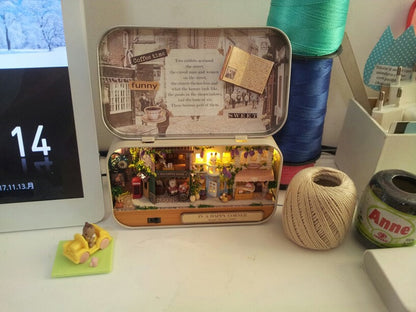 Boite Maison de Poupées - Mon Adorable Bébé