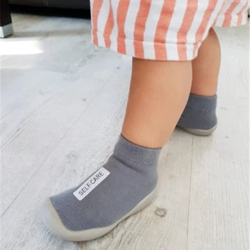 chaussure bebe a semelle souple bebe marche gris